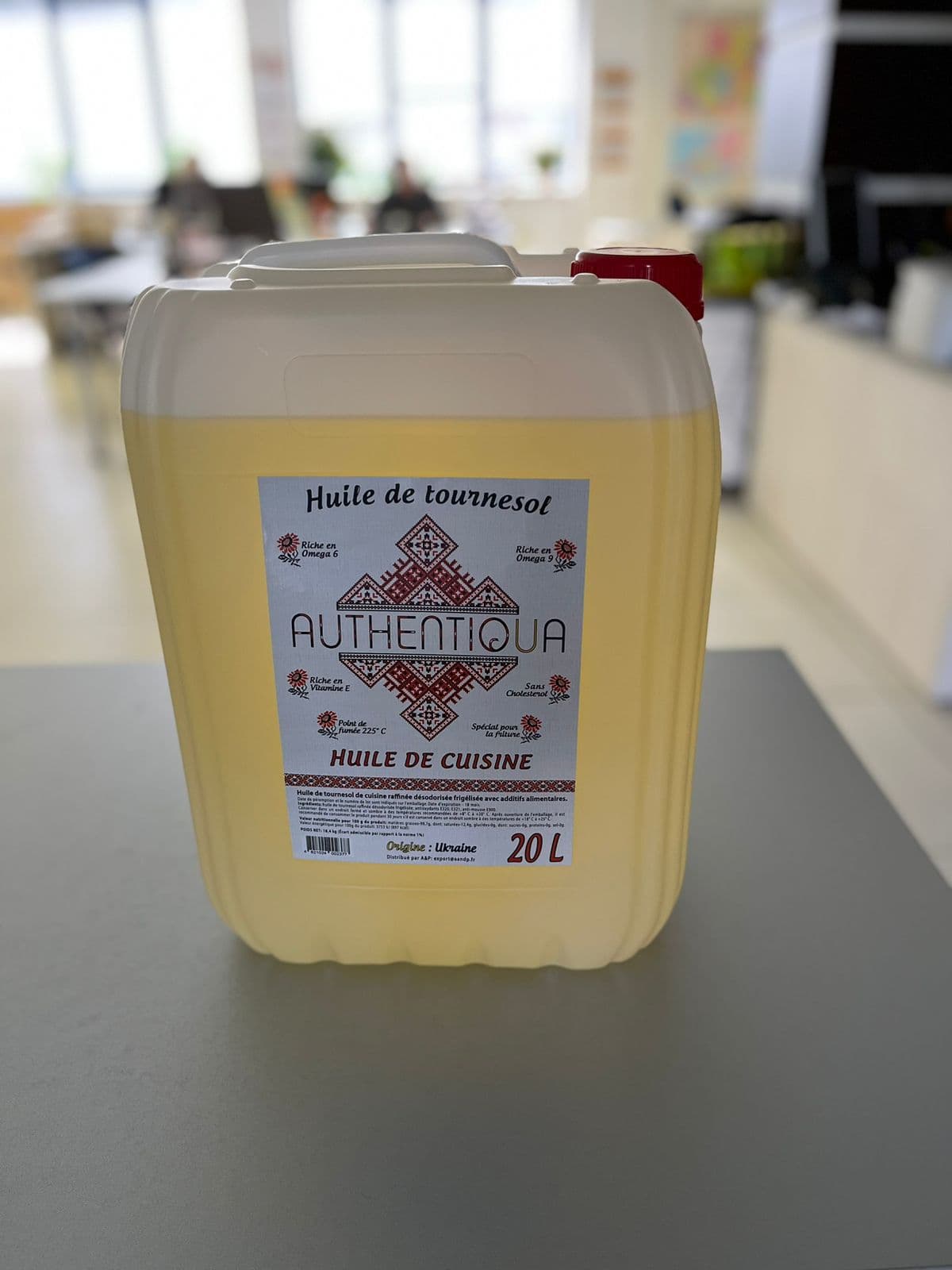 Huile de tournesol, pour la friture, riche en acide oléique avec antioxydants en bidons de 20 litres(EFFO) 