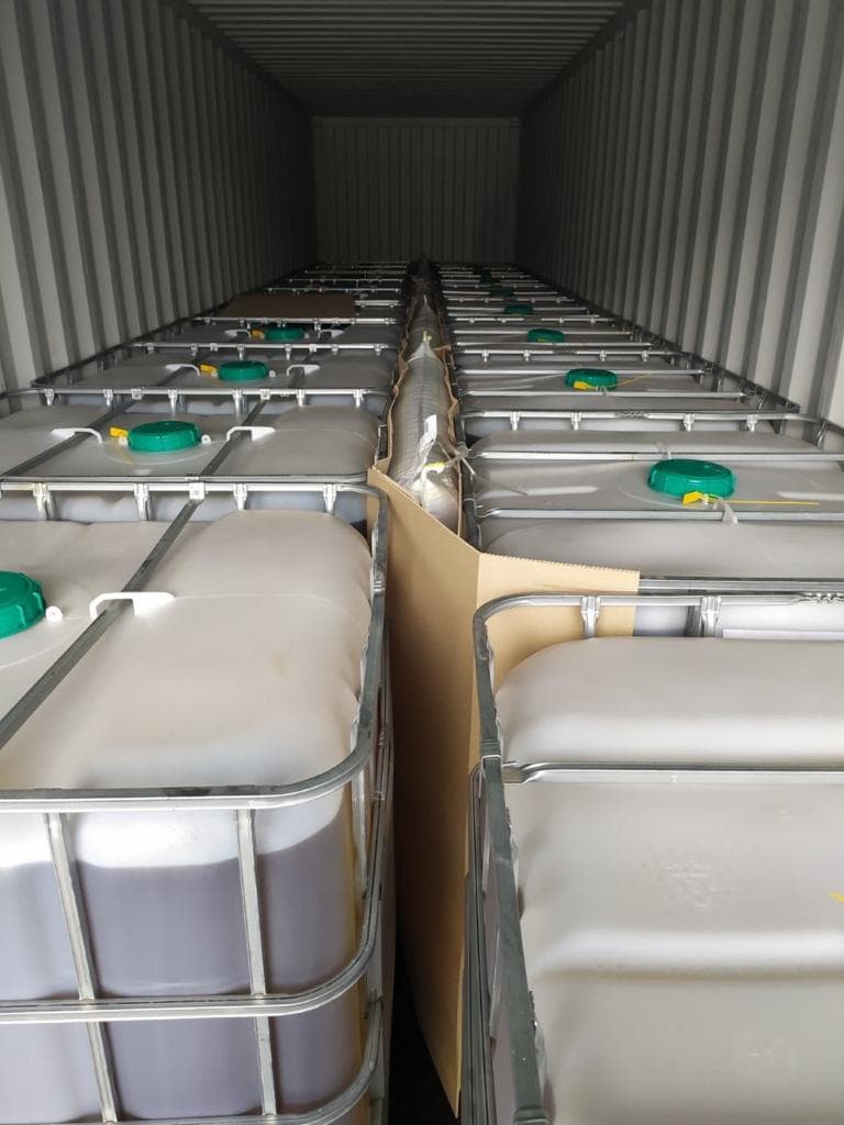 Huile de tournesol organique (BIO) à haute teneur oléique en eurocubes IBC